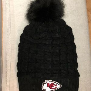 Kansas City Chiefs knit beanie with faux fur Pom